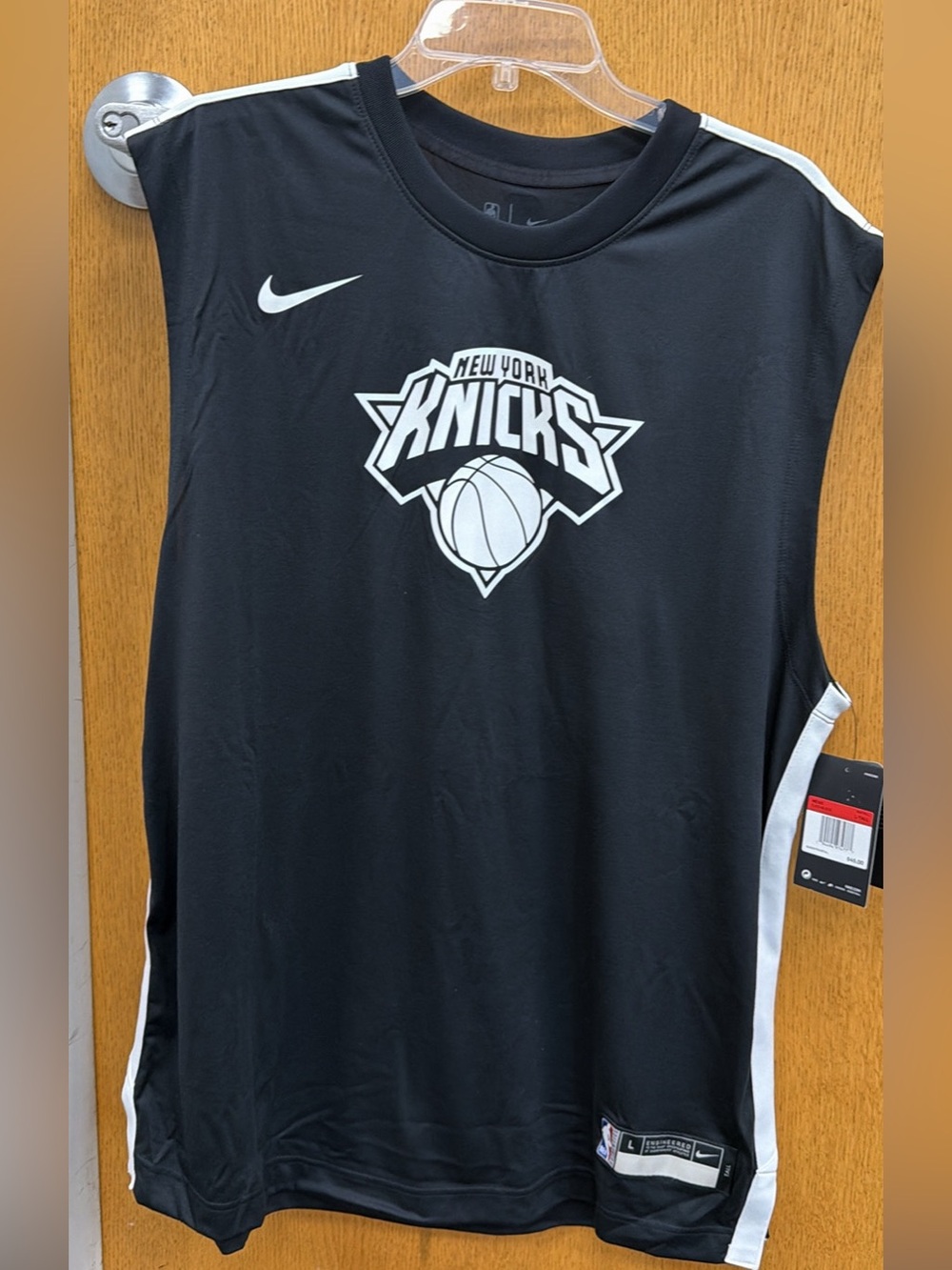 New York Knicks Nike Basketball shirt